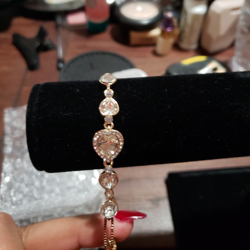 💥Last 1💥 Gold Plated Heart Shaped Bracelet